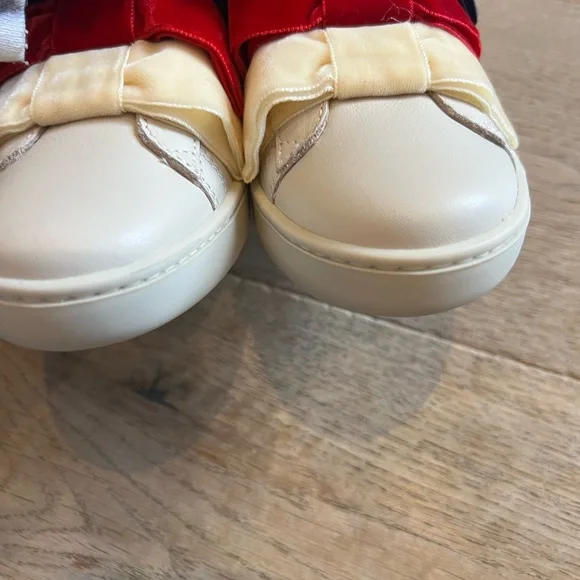 New Gucci velvet bow cream leather sneakers